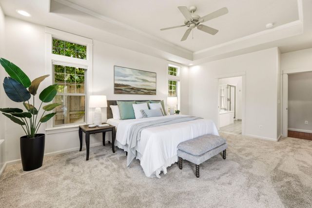 403 Briscoe Place, Ashland, OR 97520
