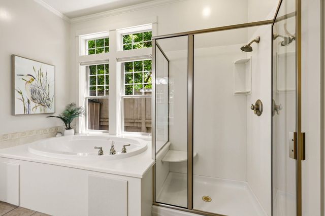 403 Briscoe Place, Ashland, OR 97520