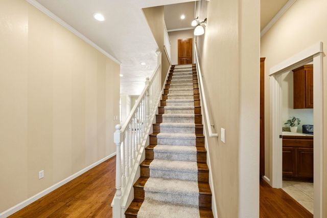 403 Briscoe Place, Ashland, OR 97520