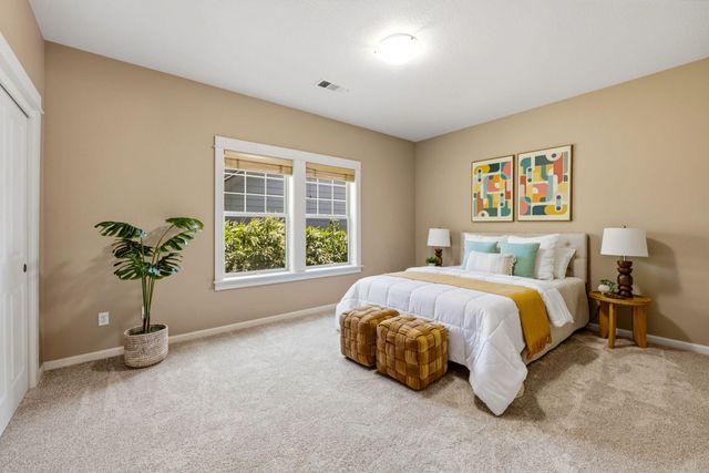 403 Briscoe Place, Ashland, OR 97520