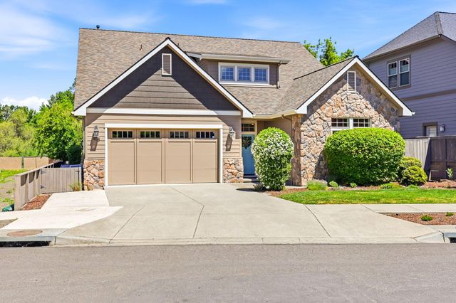 403 Briscoe Place, Ashland, OR 97520