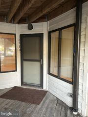 18430 BISHOPSTONE CT #305, Montgomery Village, MD 20886