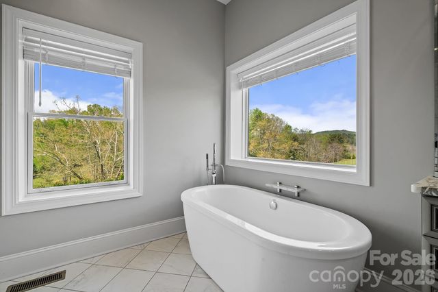 64 Water Hill Way, Fletcher, NC 28732