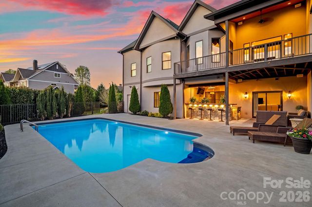 64 Water Hill Way, Fletcher, NC 28732