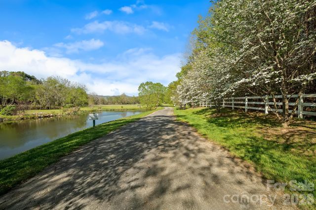64 Water Hill Way, Fletcher, NC 28732