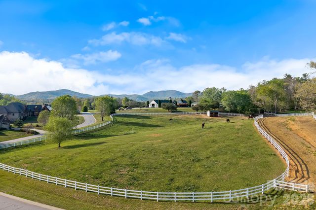 64 Water Hill Way, Fletcher, NC 28732