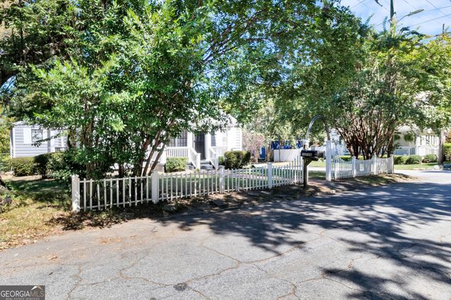 1279 Eubanks Avenue B, East Point, GA 30344