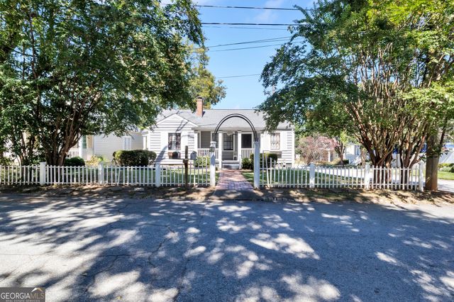 1279 Eubanks Avenue B, East Point, GA 30344
