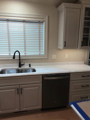 920 THOMAS TRAIL, Waupaca, WI 54981