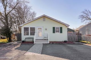 2415 5th Avenue, Toms River, NJ 08753