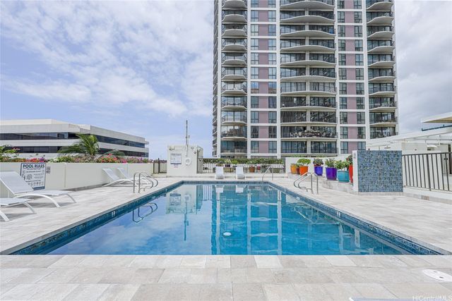 700 Richards Street 706, Honolulu, HI 96813