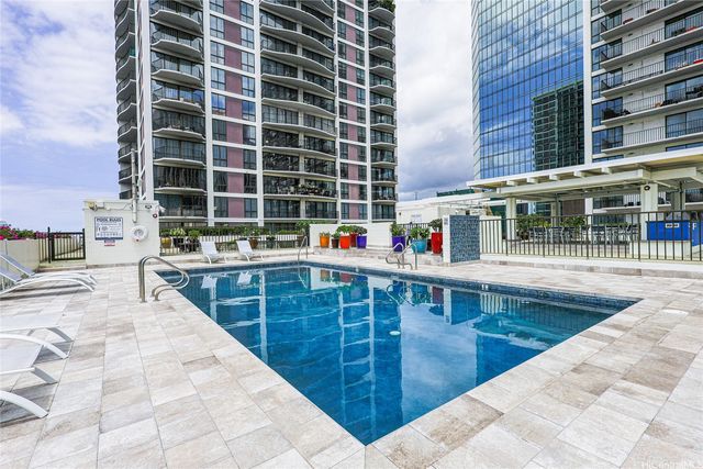 700 Richards Street 706, Honolulu, HI 96813