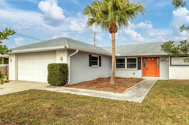 5221 LEMON BAY DRIVE, Venice, FL 34293