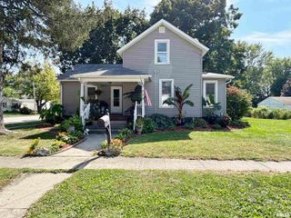 228 E LOCUST Street, Geneseo, IL 61254