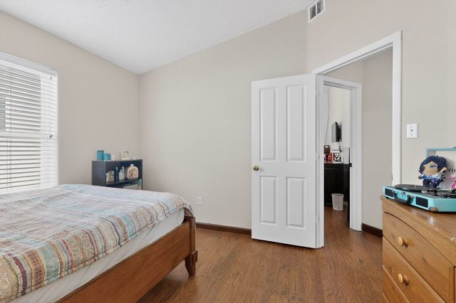 10523 Pamplona Street NW, Albuquerque, NM 87114