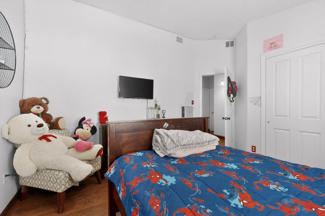 10523 Pamplona Street NW, Albuquerque, NM 87114