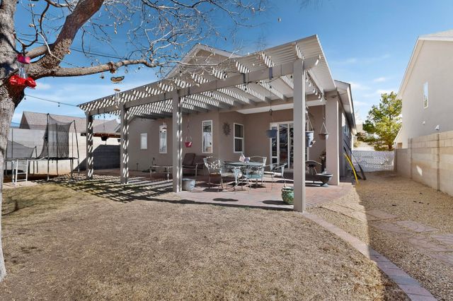 10523 Pamplona Street NW, Albuquerque, NM 87114