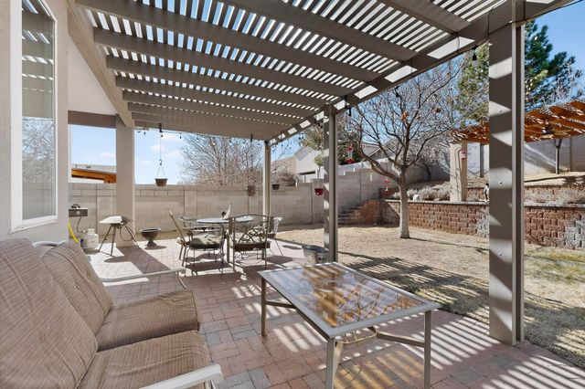 10523 Pamplona Street NW, Albuquerque, NM 87114