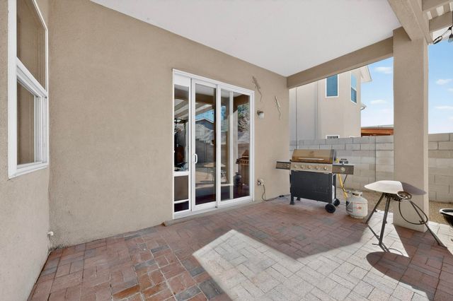 10523 Pamplona Street NW, Albuquerque, NM 87114