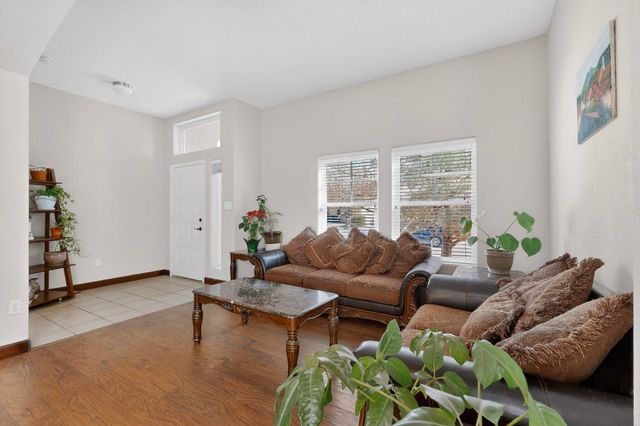 10523 Pamplona Street NW, Albuquerque, NM 87114