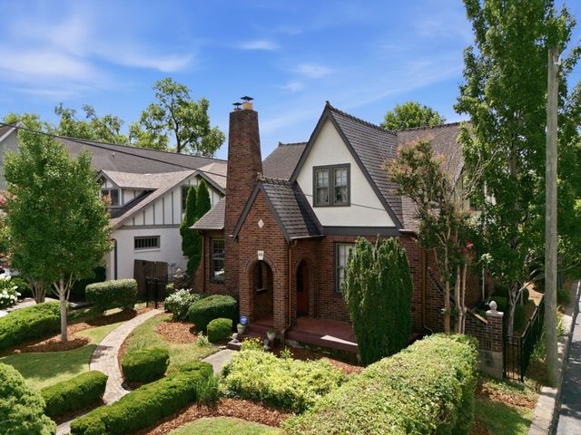 919 Caruthers Ave, Nashville, TN 37204