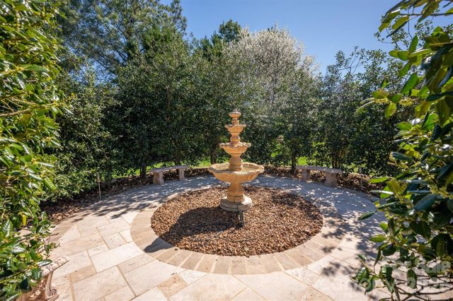 845 Wandering Way Drive, Waxhaw, NC 28173