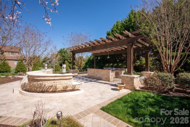 845 Wandering Way Drive, Waxhaw, NC 28173