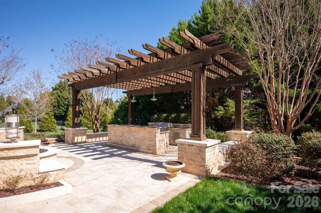 845 Wandering Way Drive, Waxhaw, NC 28173