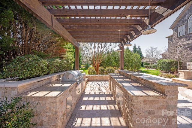 845 Wandering Way Drive, Waxhaw, NC 28173