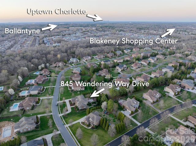 845 Wandering Way Drive, Waxhaw, NC 28173