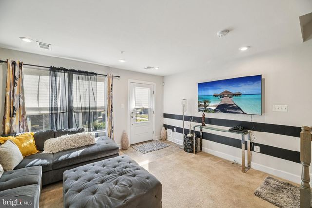 251 PHOENIX DR, Upper Marlboro, MD 20774