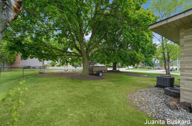 1745 Westwood Court, Georgetown Twp, MI 49428