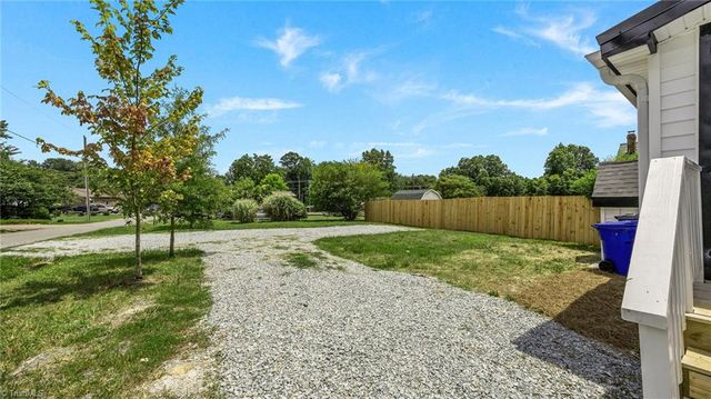 505 HAWFIELDS Road, Mebane, NC 27302