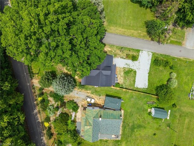 505 HAWFIELDS Road, Mebane, NC 27302