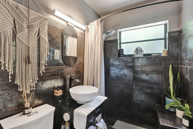 1465 NE 27th Street, Pompano Beach, FL 33064