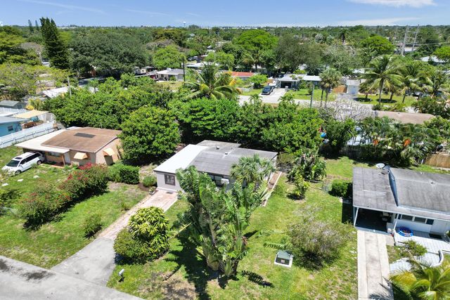 1465 NE 27th Street, Pompano Beach, FL 33064