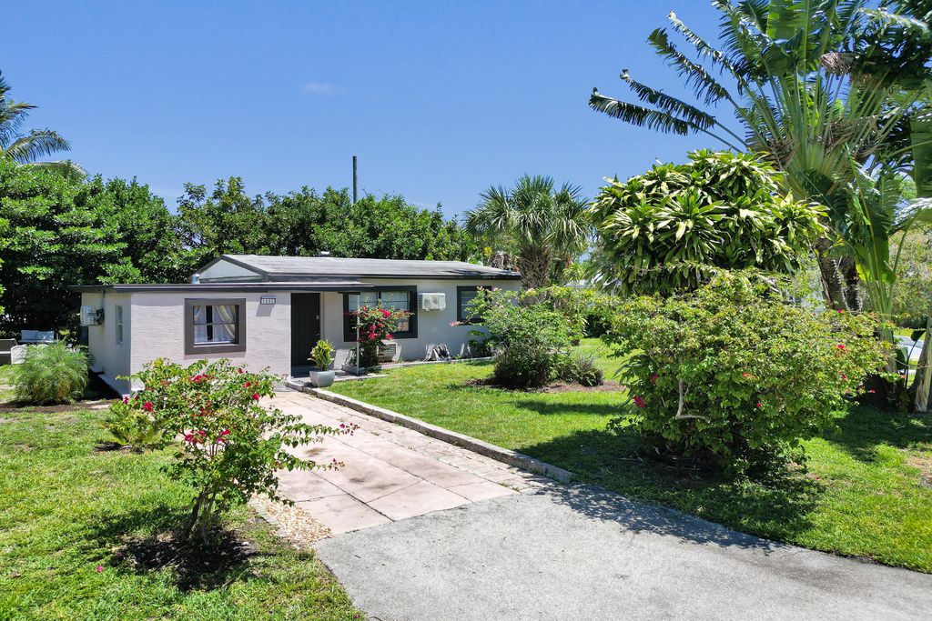 1465 NE 27th Street, Pompano Beach, FL 33064