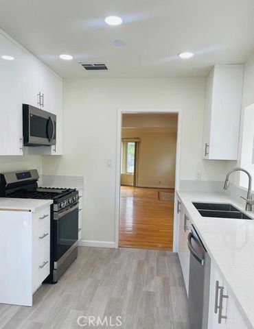 1422 Spazier Avenue, Glendale, CA 91201