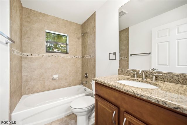 1502 SE 33rd ST, Cape Coral, FL 33904