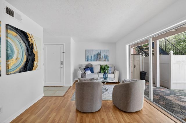 13755 ORANGE SUNSET DRIVE 101, Tampa, FL 33618