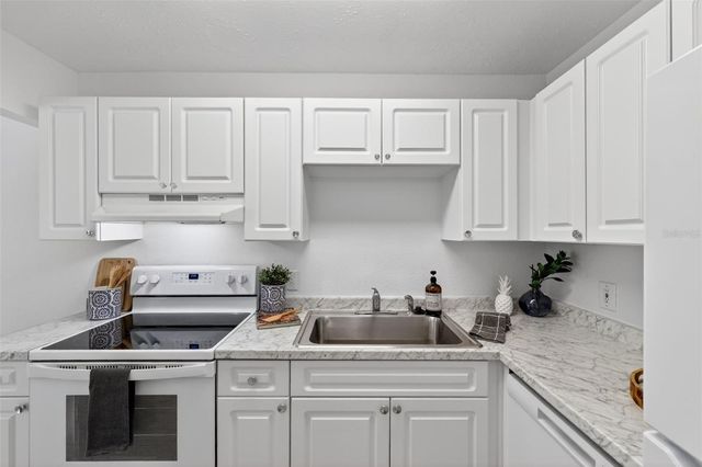 13755 ORANGE SUNSET DRIVE 101, Tampa, FL 33618