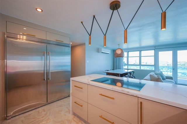 550 AVE DE LA CONSTITUCION 1408, San Juan, PR 00901