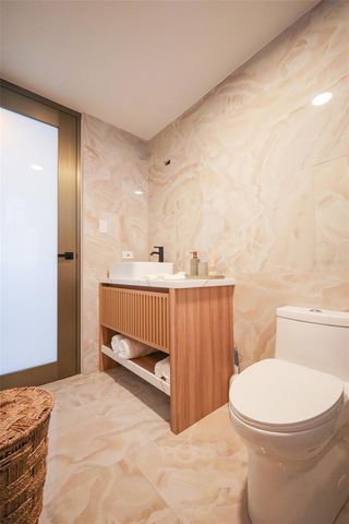 550 AVE DE LA CONSTITUCION 1408, San Juan, PR 00901