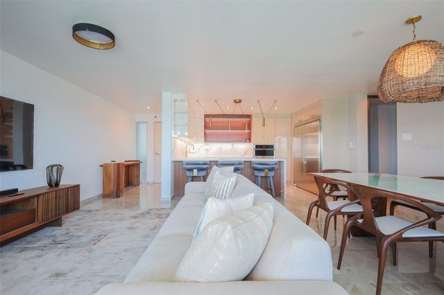 550 AVE DE LA CONSTITUCION 1408, San Juan, PR 00901