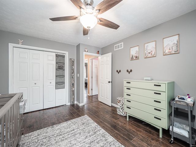 1406 Crescent Court, Evansville, IN 47712