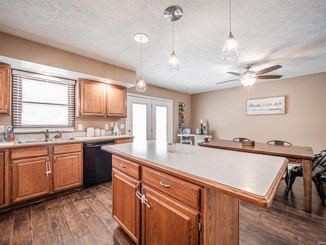 1406 Crescent Court, Evansville, IN 47712