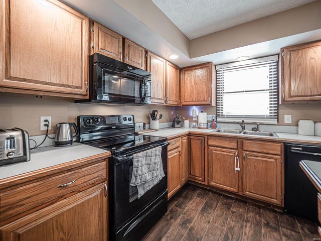 1406 Crescent Court, Evansville, IN 47712