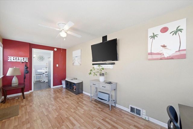 7026 W Dreyer PLACE, West Allis, WI 53219