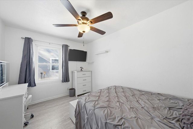 7026 W Dreyer PLACE, West Allis, WI 53219