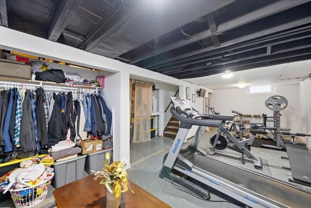 7026 W Dreyer PLACE, West Allis, WI 53219